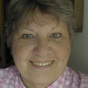 Meet your Posher, Lorinda